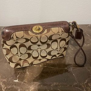 Coach Signature Brown Gold Clutch Prom Cocktail HandBag Wristlet